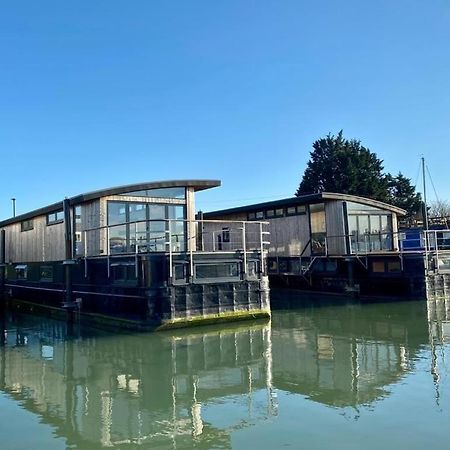 Houseboat Eleuthera Bembridge Buitenkant foto